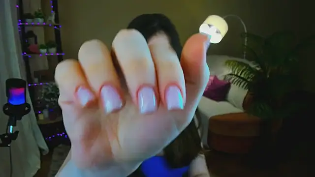 AlluringLookk online show from January 14, 4:34 pm