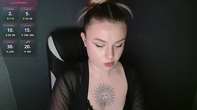 AngelicaHollywood online show from November 12, 8:30 pm