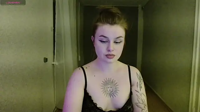 Snapshot of AngelicaHollywood chatting on July 2, 8:59 pm AngelicaHollywood online show from July 2, 8:59 pm