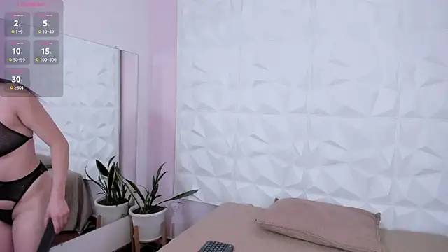 HannahToons online show from September 15, 8:09 pm