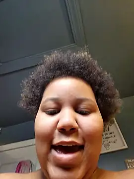 chocolate bella online show from January 9, 3:48 pm