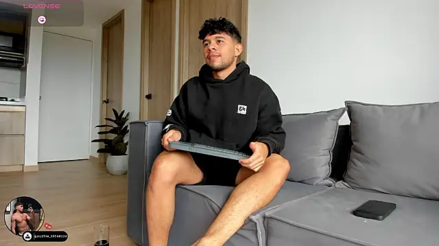 austin spears  online show from March 8, 8:12 pm