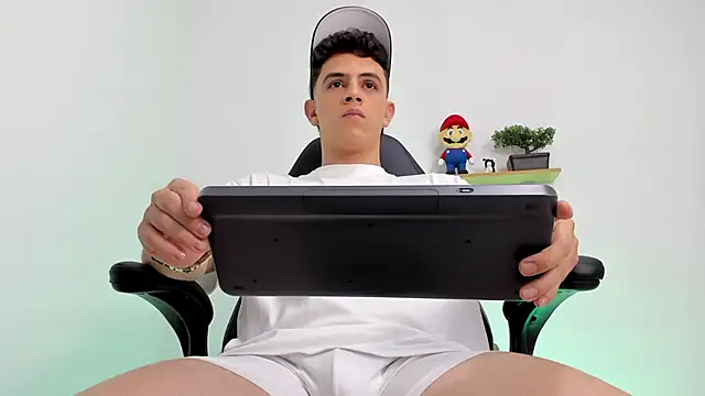 Mikecooper online show from February 3, 2:21 am