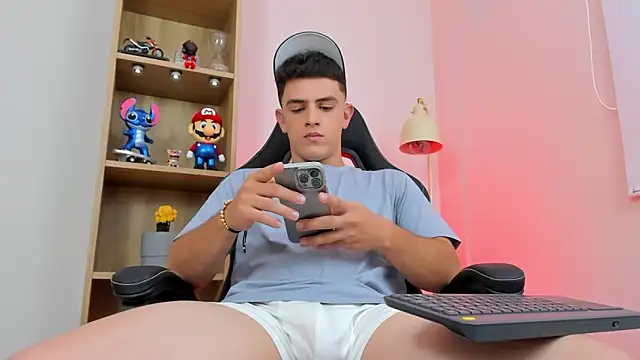 Mikecooper online show from April 28, 3:55 am