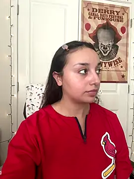 CharmingMaddie online show from January 7, 5:48 pm