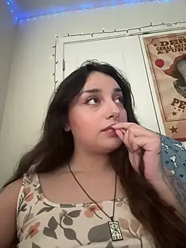 CharmingMaddie online show from March 27, 3:23 pm