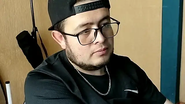 Esteban wolf online show from February 22, 6:50 pm