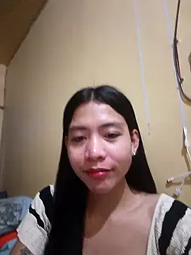 yumi yum online show from April 13, 9:59 am