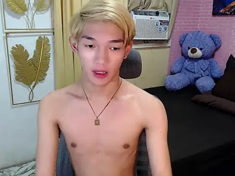 fuckerfriendsxx online show from April 22, 9:33 am