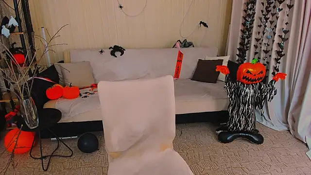 ChristinaConteeree online show from November 3, 7:48 pm