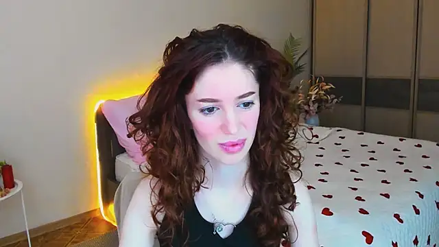 ChristinaConteeree online show from April 5, 3:15 am