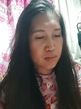 Snapshot of Romantic_Sabrina chatting on July 21, 6:54 pm Romantic Sabrina online show from July 21, 6:54 pm