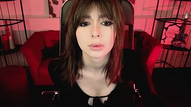 CrystallBloom online show from April 21, 1:18 am