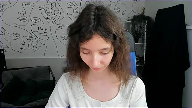 EmmanuellBrown online show from October 14, 10:05 am