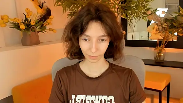 EmmanuellBrown online show from November 14, 12:15 pm