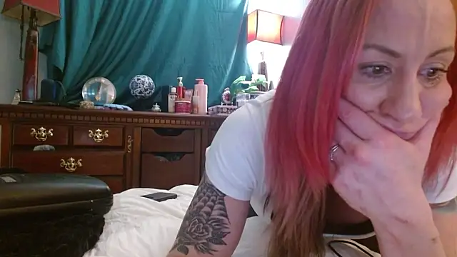 Snapshot of zoeyportland chatting on March 30, 10:33 pm zoeyportland online show from March 30, 10:33 pm