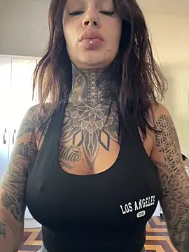 sereiaruiva99 online show from June 3, 1:36 pm