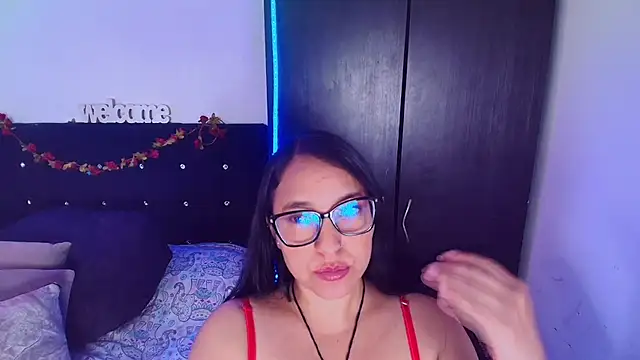 Snapshot of KattyLatina chatting on June 16, 8:55 pm KattyLatina online show from June 16, 8:55 pm