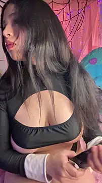 Snapshot of emma_fiore4_ chatting on October 21, 2:18 pm emma fiore4  online show from October 21, 2:18 pm