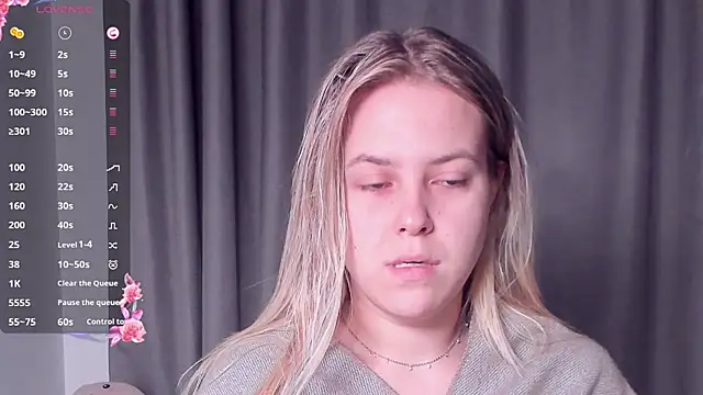 Snapshot of AngelAnty chatting on October 9, 3:10 pm AngelAnty online show from October 9, 3:10 pm