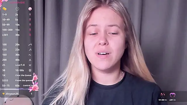 Snapshot of AngelAnty chatting on October 12, 3:44 pm AngelAnty online show from October 12, 3:44 pm