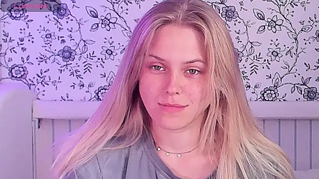 Snapshot of AngelAnty chatting on July 19, 10:19 am AngelAnty online show from July 19, 10:19 am