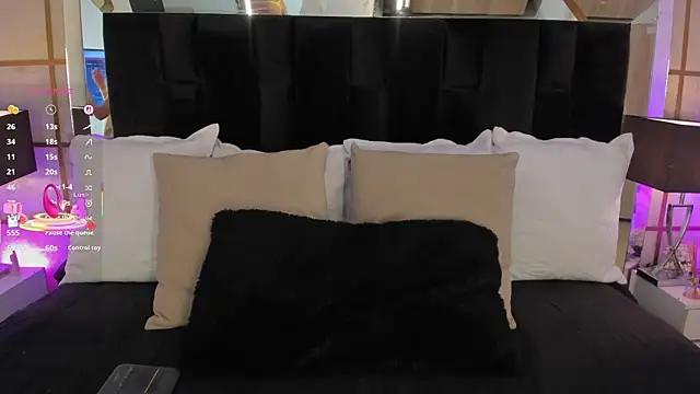 GretaVelvet online show from October 27, 6:45 pm