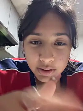 lynn9000 online show from October 27, 3:32 am