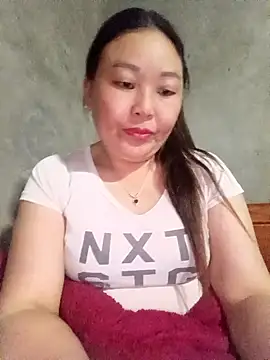 Snapshot of mptan73 chatting on May 3, 2:01 pm mptan73 online show from May 3, 2:01 pm