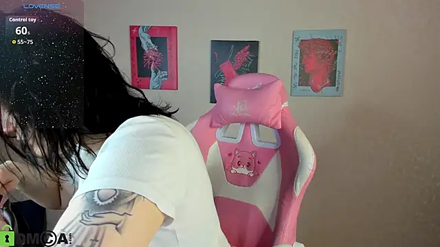 Snapshot of Michele_Greenn chatting on October 4, 1:03 am Michele Greenn online show from October 4, 1:03 am