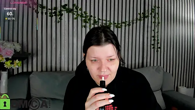 Snapshot of Michele_Greenn chatting on November 16, 1:11 am Michele Greenn online show from November 16, 1:11 am