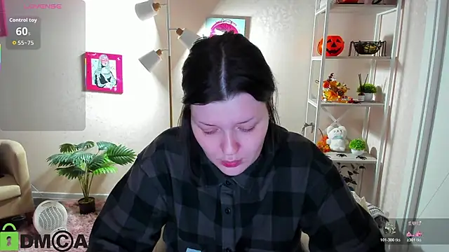 Snapshot of Michele_Greenn chatting on November 18, 3:05 pm Michele Greenn online show from November 18, 3:05 pm