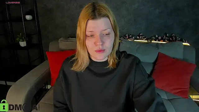 Michele Greenn online show from April 20, 1:08 am