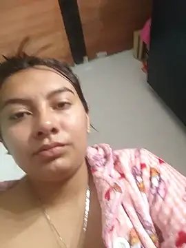 Snapshot of Janne_ chatting on October 30, 12:28 pm Janne online show from October 30, 12:28 pm