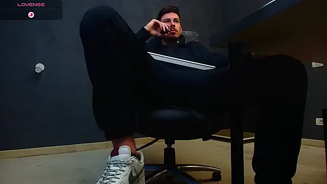 EnzoRace online show from September 28, 4:40 am