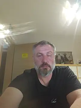 Snapshot of Flotschy85 chatting on June 2, 8:22 pm Flotschy85 online show from June 2, 8:22 pm