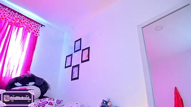 milita houston online show from November 24, 3:34 pm