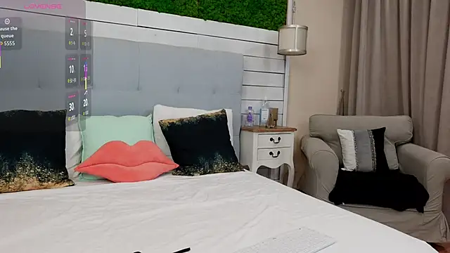 JenniferLovve online show from September 12, 4:12 am