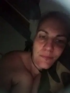 est 82 online show from September 22, 8:55 pm