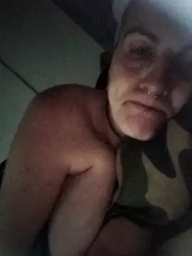 est 82 online show from September 29, 8:57 pm