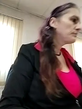 est 82 online show from October 20, 7:31 am