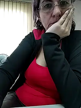 est 82 online show from October 23, 7:40 am