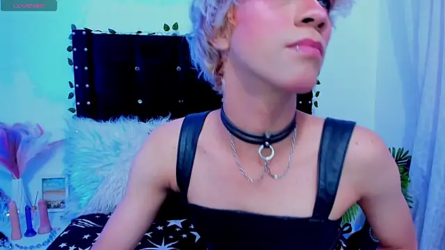 Snapshot of Cooperrosscute233 chatting on November 7, 10:10 pm Cooperrosscute233 online show from November 7, 10:10 pm