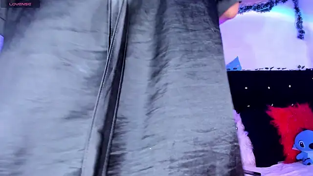 Snapshot of Cooperrosscute233 chatting on December 14, 12:16 am Cooperrosscute233 online show from December 14, 12:16 am