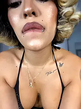 MystiqueXXX online show from February 20, 1:11 pm