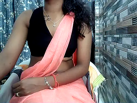 HOT AARVI11 online show from October 25, 3:18 pm