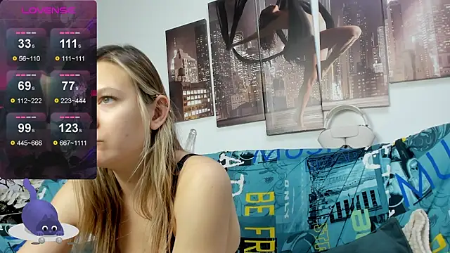 Snapshot of Sunny_Sammy chatting on October 19, 1:17 am Sunny Sammy online show from October 19, 1:17 am
