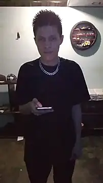 elinnki online show from April 24, 7:05 pm