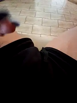 Snapshot of Annyloira chatting on September 30, 11:59 am Annyloira online show from September 30, 11:59 am