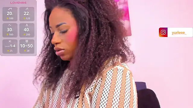Brandy brown  online show from June 6, 11:53 pm
